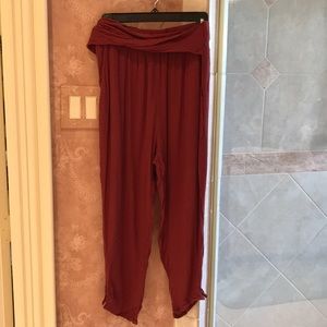 Maroon billowy pants with zipper detail